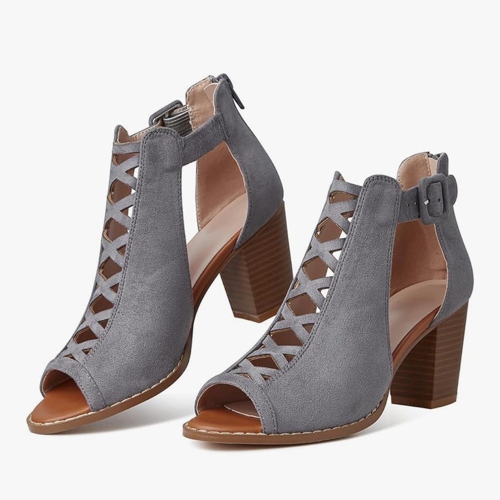 Chunky Heeled Sandals for Women in Grey Suede size 8